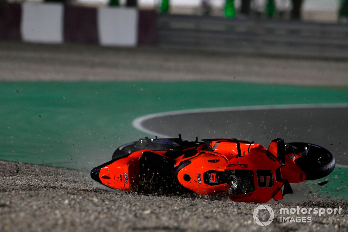 Caída de Danilo Petrucci, KTM Tech3