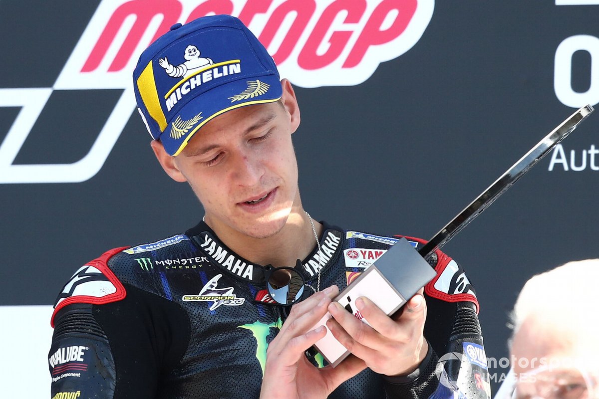 Podio: ganador de la carrera Fabio Quartararo, Yamaha Factory Racing