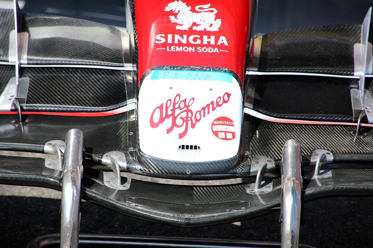 Detalle del frente del Alfa Romeo C42