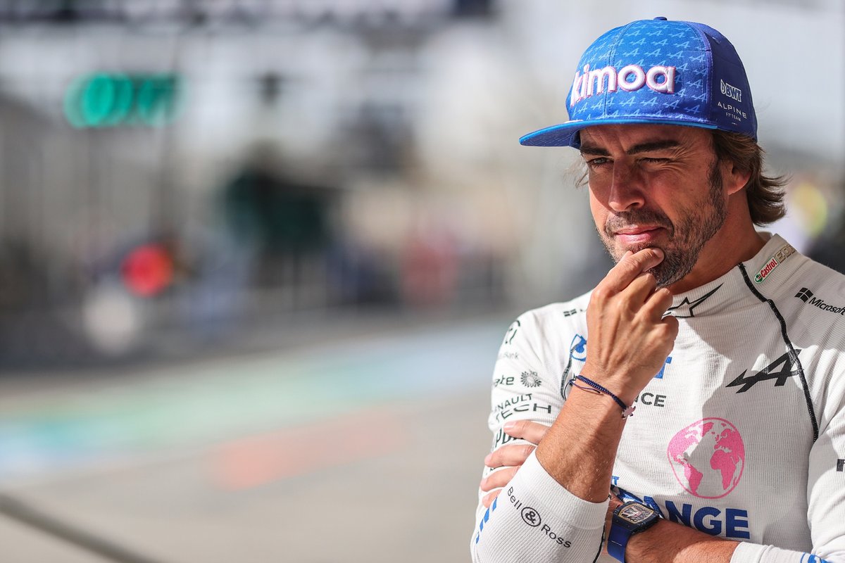 fernando-alonso-alpine-f1-team-1-4