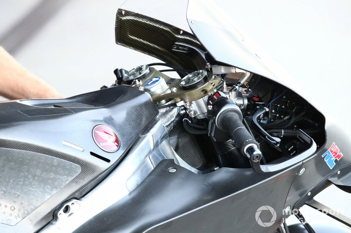 Detalle de la moto Honda MotoGP