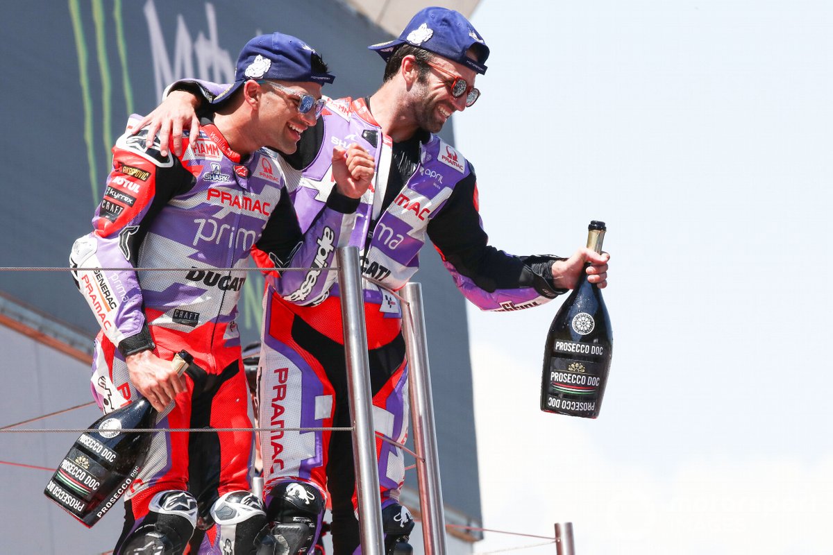 Podio: segundo lugar Jorge Martín, Pramac Racing, tercer lugar Johann Zarco, Pramac Racing
