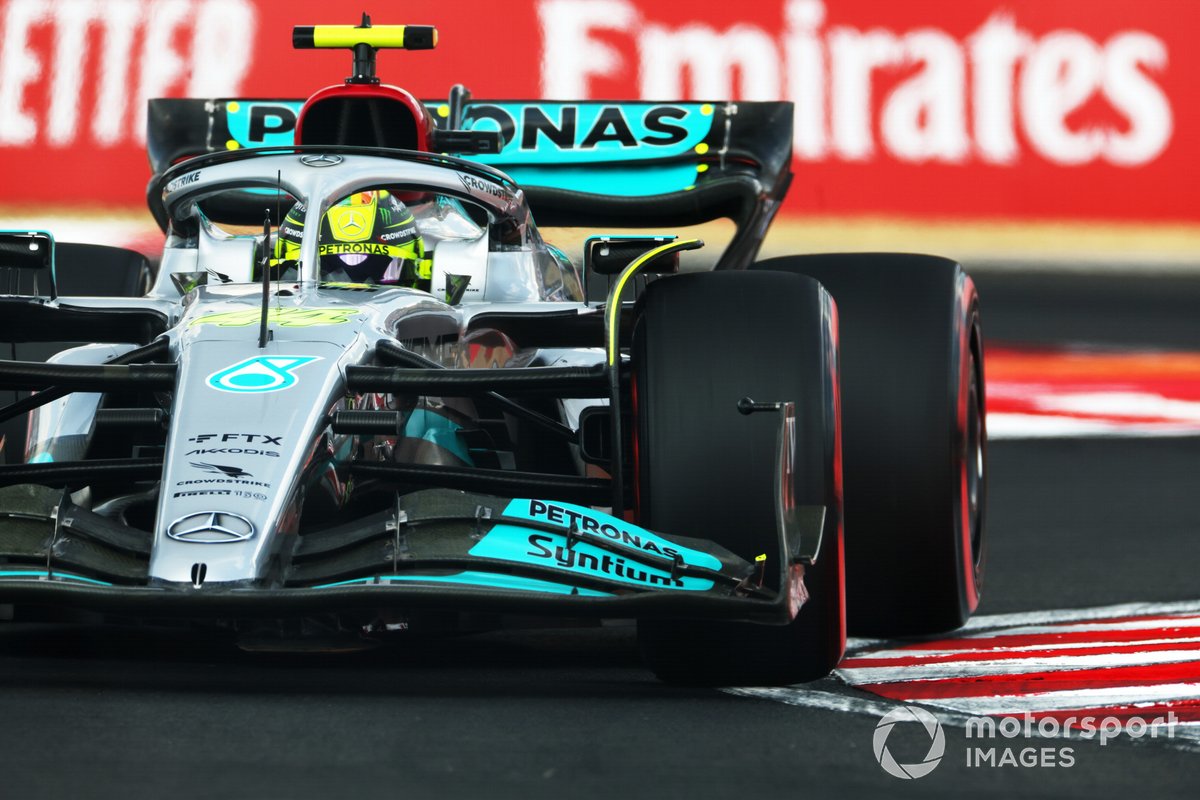 Lewis Hamilton, Mercedes W13