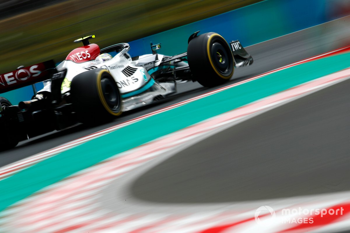 lewis-hamilton-mercedes-w13-1 Lewis Hamilton, Mercedes W13