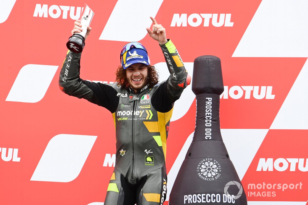 Podio: segundo lugar Marco Bezzecchi, VR46 Racing Team