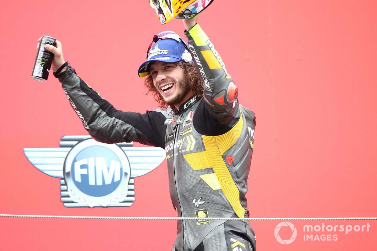 Podio: segundo lugar Marco Bezzecchi, VR46 Racing Team