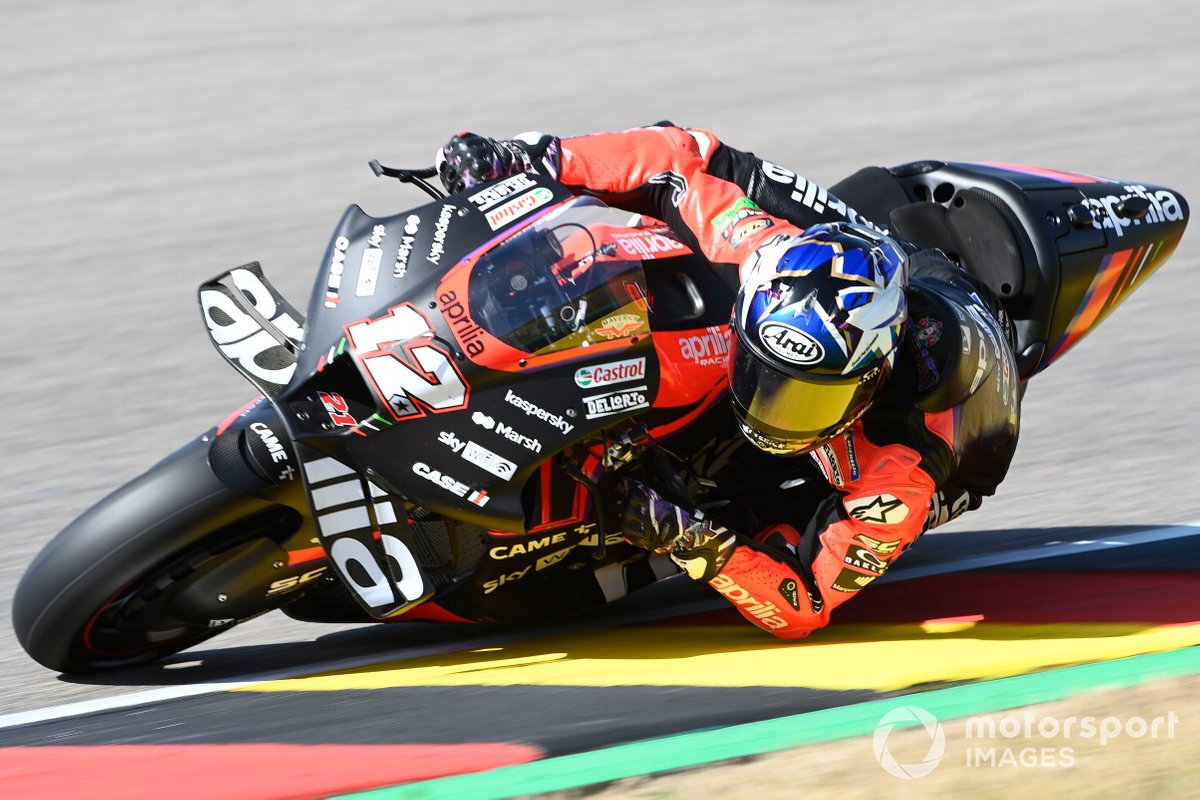 Maverick Vinales, Aprilia Racing Team