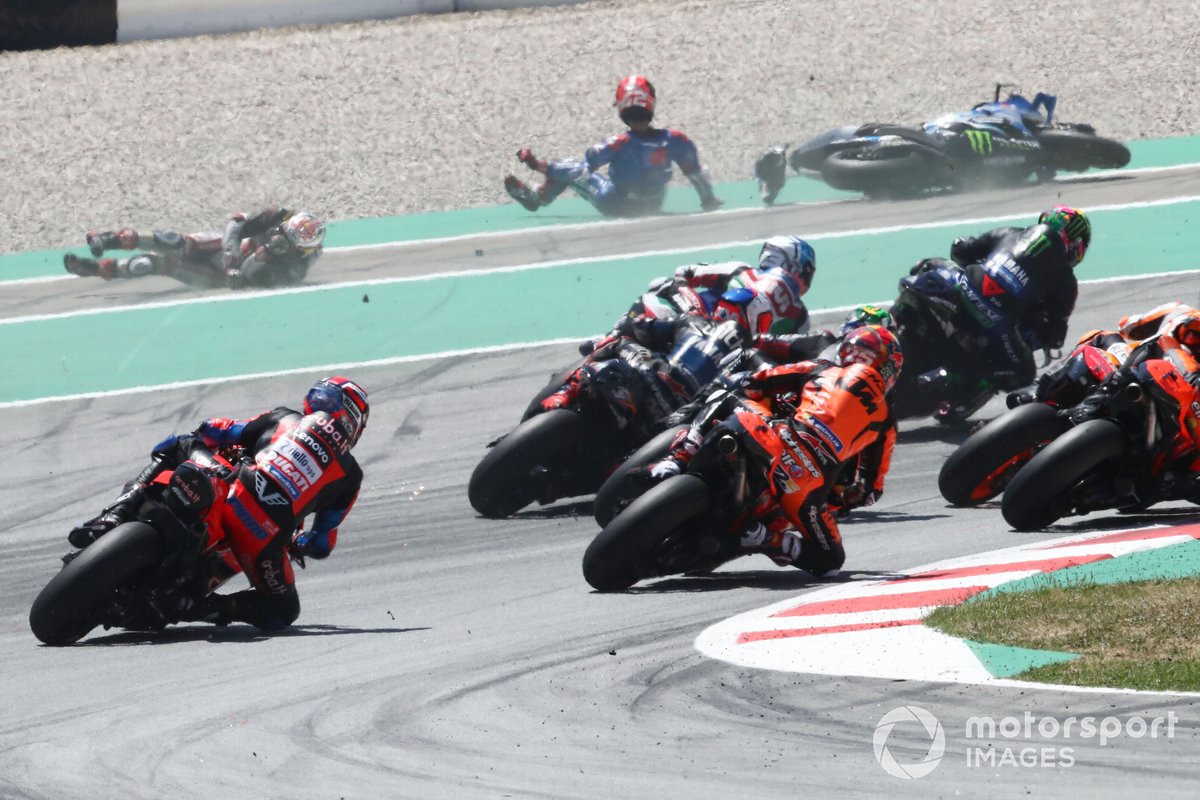 Michele Pirro, Equipo Ducati al fondo la caída de Takaaki Nakagami, Equipo LCR Honda