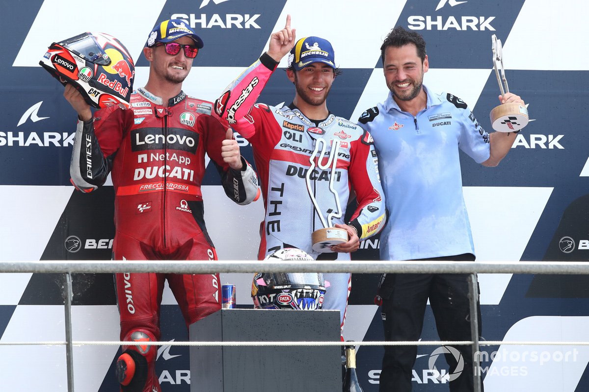 Podio: ganador de la carrera Enea Bastianini, Gresini Racing, segundo lugar Jack Miller, Ducati Team, tercer lugar Aleix Espargaro, Aprilia Racing Team
