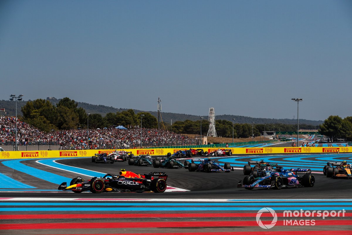 Sergio Pérez, Red Bull Racing RB18, Fernando Alonso, Alpine A522, George Russell, Mercedes W13, Lando Norris, McLaren MCL36, Daniel Ricciardo, McLaren MCL36
