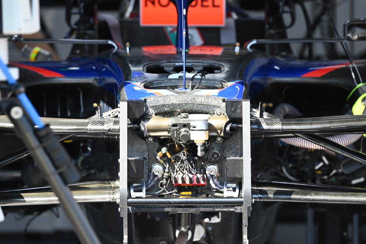 Detalle frontal de Williams FW44