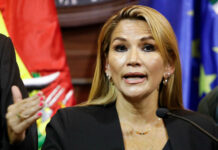Jeanine Áñez appoints cabinet urgently