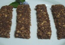 Chocolate, muesli and caramel energy bars, homemade recipe