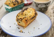 Milk and chocolate bread, sweet and delicious recipe