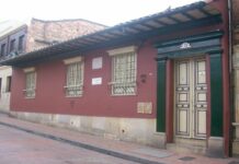 The problems of the Fundación Casa de Poesía Silva