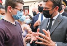 Emmanuel Macron is slapped on a trip in the south of France