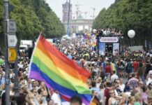 Frankfurt Gay Pride 2016 – Christopher Street Day Frankfurt 2016 Celebrating Gay Pride in Germany's second largest city