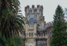 Visiting castles in Wales There are hundreds of castles in Wales. Which one will you visit?