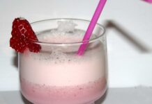 Frozen strawberry soup, ready in 10 minutes