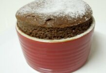 Light chocolate soufflé, in vaporera