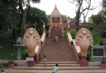 Visiting the Wat Phnom temple in Phnom Penh