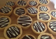 Salted toffee and dark chocolate tartlets
