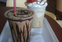 Chocolate frappuccino, homemade recipe