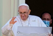 Pope out of the hospital: Maintain good health care