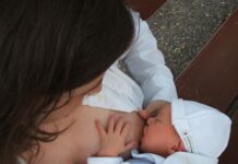What does it mean to dream of breast milk?