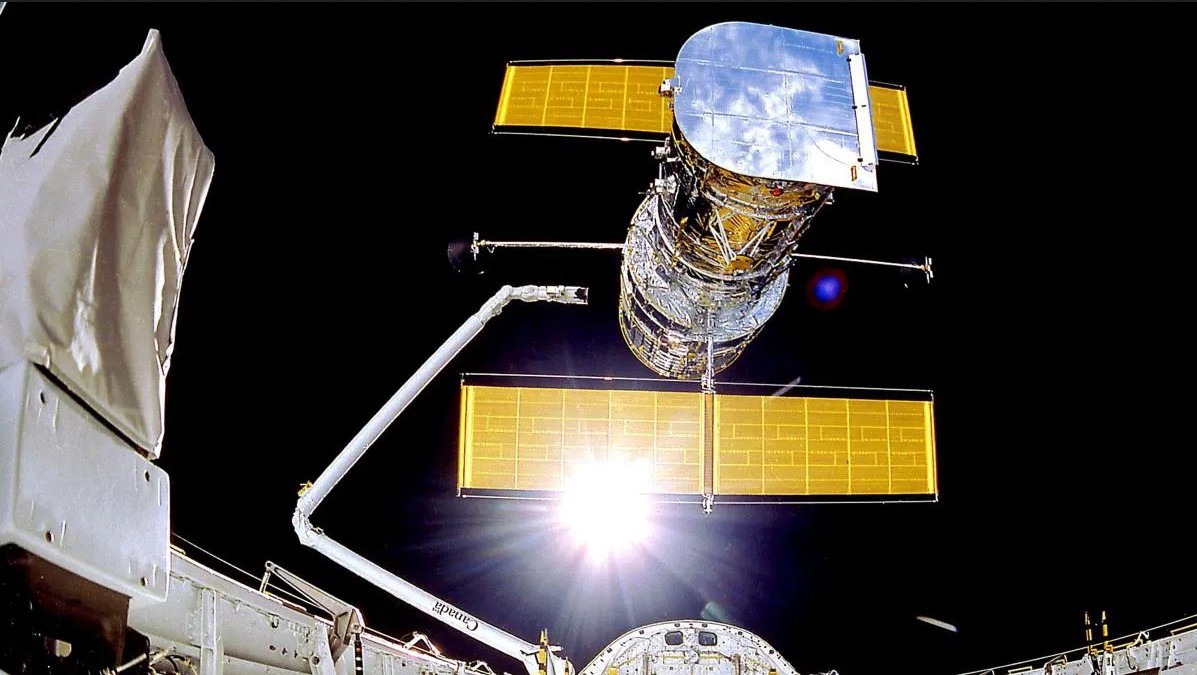 Hubble comes to life! - Padeye