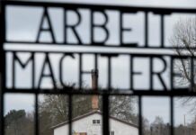 Former concentration camp guard has to go to court: aiding and abetting a thousandfold murder