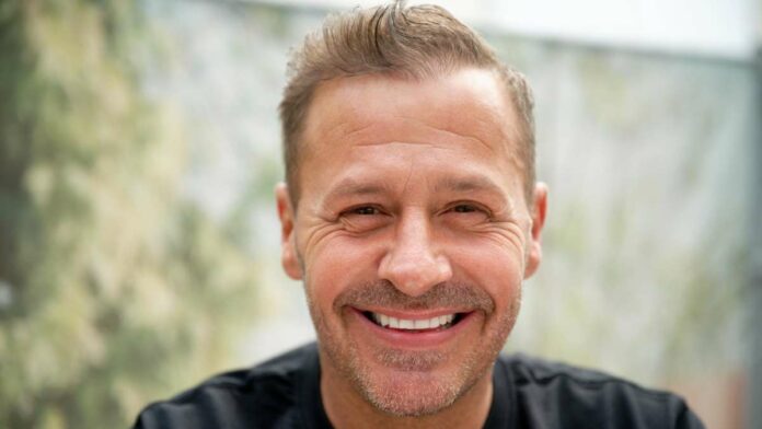 27001908-willi-herren-2ctbpplkwnef