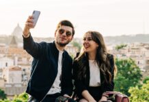 Health warning: selfies promote the spread of lice