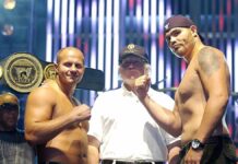 Donald Trump becomes sports commentator on boxing