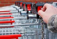 The coin in the supermarket cart: What is it really for?