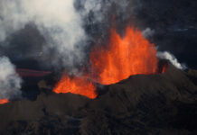 Follow the eruption of Cumbre Vieja live on La Palma