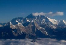 Legless mountaineer climbs eight-thousander