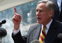 The Governor of Texas disagrees with Joe Biden and prohibits companies from demanding the Covid vaccine