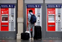Deutsche Bahn, letter postage and minimum wage: What will change in terms of money in 2022