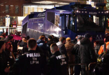 Demo in Leipzig: Smashed windows from mosque