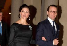 Victoria of Sweden at the Nobel Prize ceremony – and she wears black