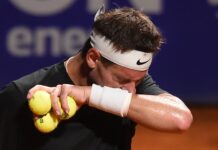 Del Potro returns after almost 1,000 days and breaks down in tears at his probable retirement