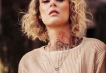 Jennifer Rostock frontwoman about her stuffy sides