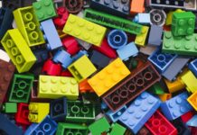 Lego suspends deliveries of blocks and other products to Russia