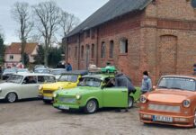 Jury chooses the best maintained Trabi near Usedom