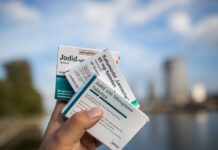 Fear of nuclear catastrophe: iodine tablets in pharmacies partly sold out – experts with warning