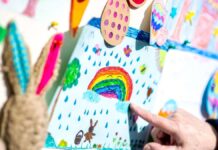 Volunteers answer children's letters to the Easter Bunny