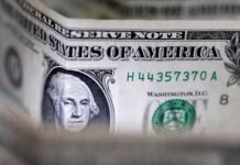 Crisis? CEOs of US companies have record income