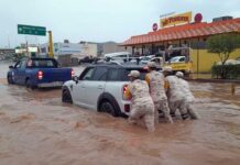 A mother and her two daughters were killed by flooding in Nogales; Why does it flood where there was a drought?