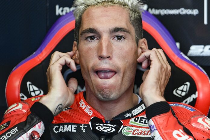 aleix-espargaro-aprilia-racing-13